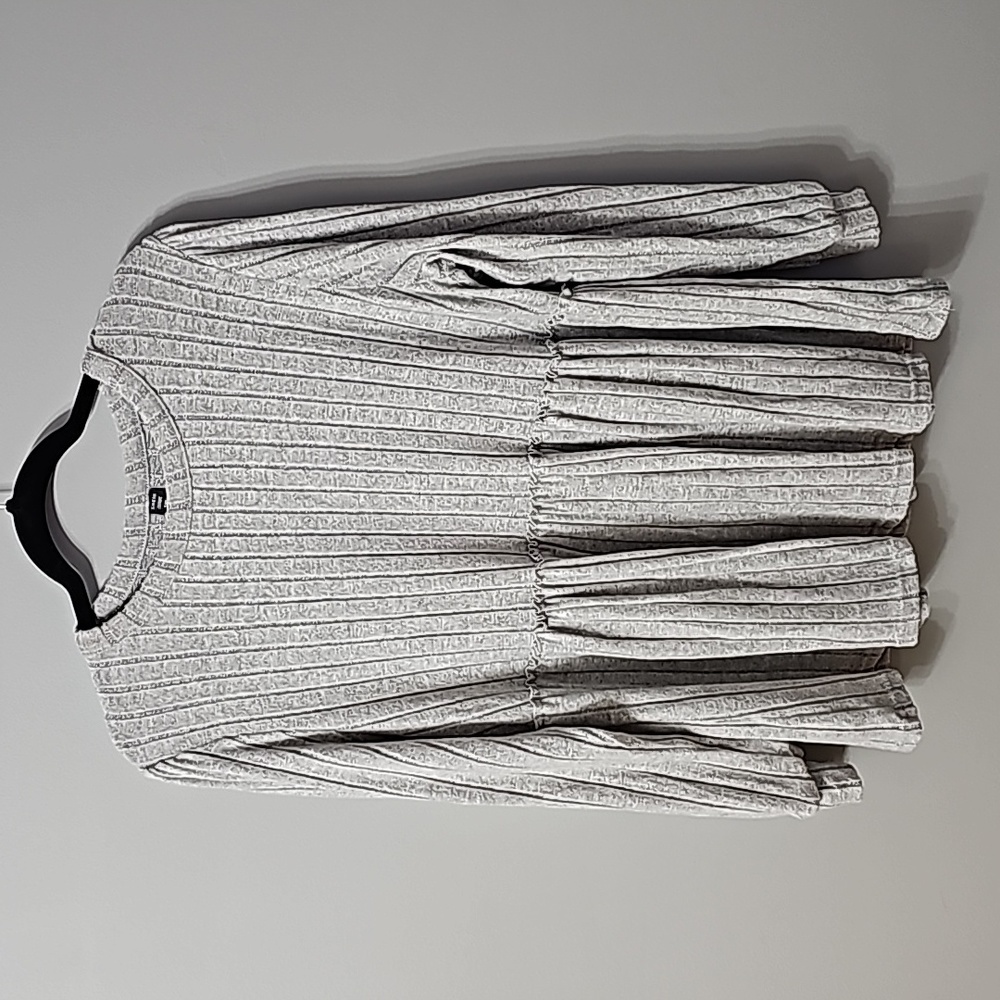 SHEIN Gray Top